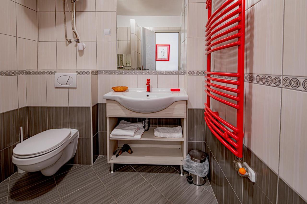 Riviera Rooms Vendegszobak Mosonmagyarovar Exterior photo